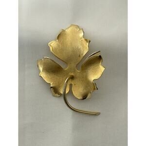 Vintage Matted Gold Tone Leaf Brooch By Giovanni